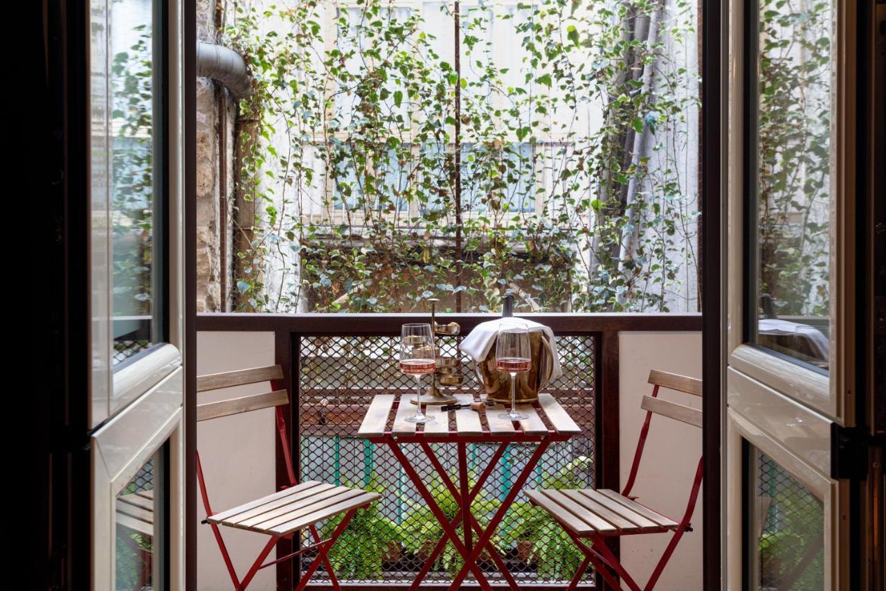 Palazzo Residenza Madre By Dimorra Otel Napoli Dış mekan fotoğraf